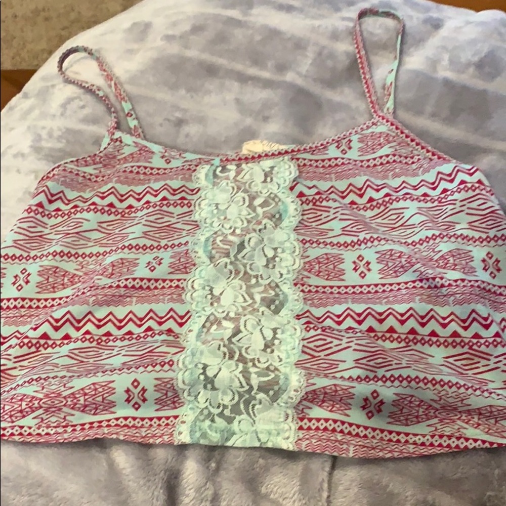 Crop top